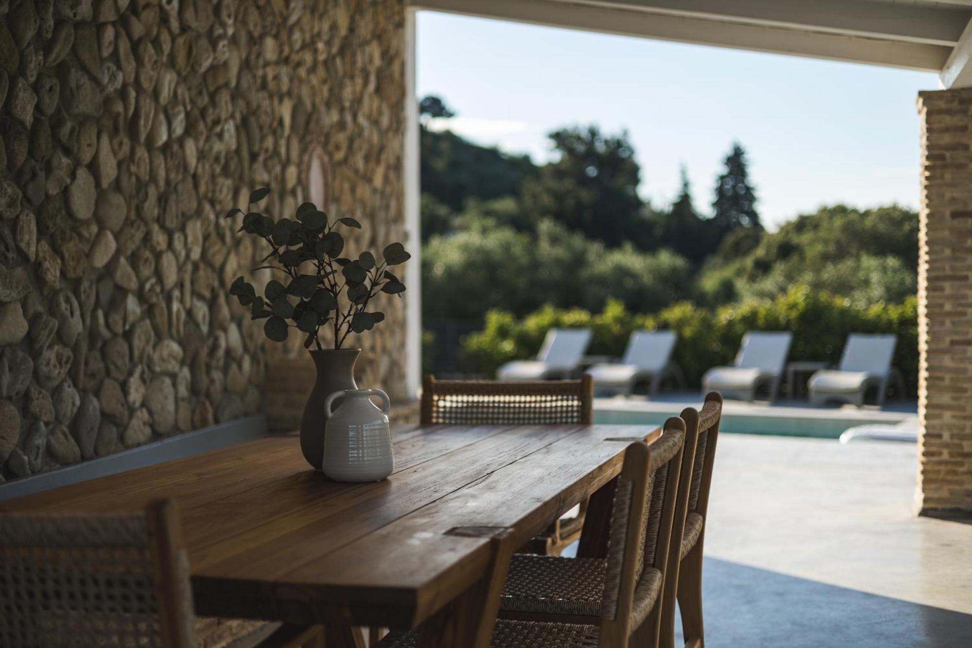 Binios Villa - Private Pool, Walking Distance From The Beach Vasilikí Exterior foto